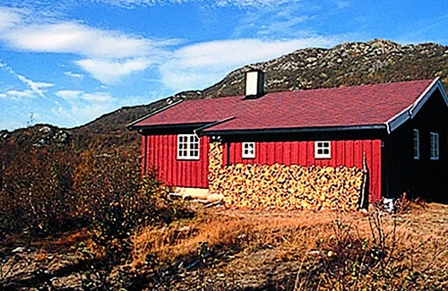 Hol House | 3 bedroom accommodation in Hovet