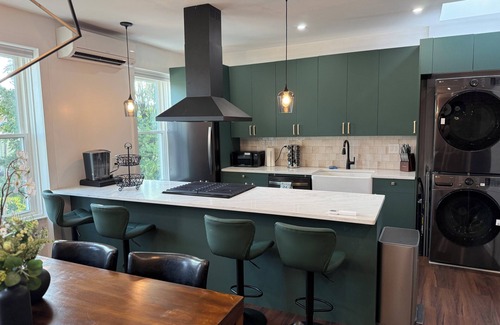 Bay Ridge Apartment | 3-bedroom apartment in wonderful Brooklyn, close to train