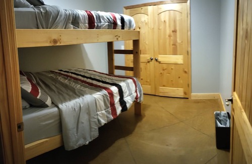 Bevier Apartment | 3 Bedroom apartment minutes away from Long Branch and Thomas Hill Lakes