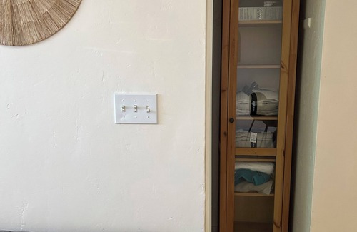 South Mountain Apartment | 3-bedroom Apt in S. PHX 10 mins from Airport with WiFi, AC