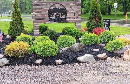 Ashtabula Cabin | 3-bedroom cabin on Lake Erie, second floor balcony and great views of Lale Erie.