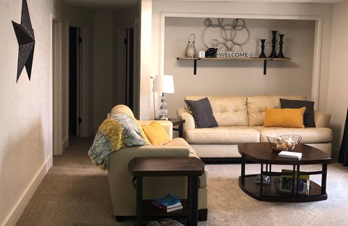 Fairfield Apartment | 3 Bedroom Central Avenue Apartment