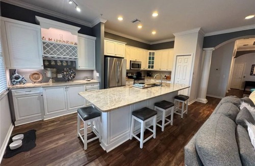 Estero Condo | 3-bedroom condo in fabulous Estero. Clubhouse with fitness room,pool,and jacuzzi