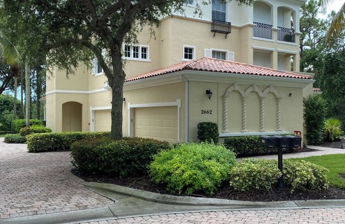 North Naples Condo | 3-bedroom condo in Tiburon, a Ritz Carlton Community in Naples