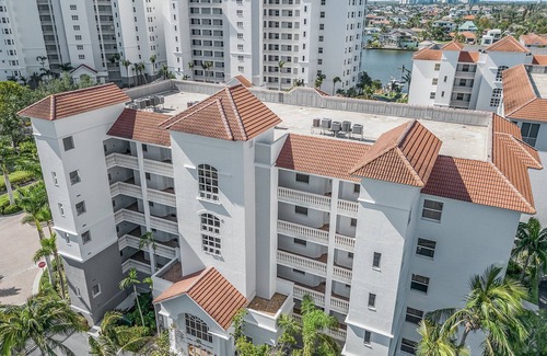 Vanderbilt Beach Condo | 3 Bedroom Condo with Pool and Bay Views-short walk to Beach-WiFi Included