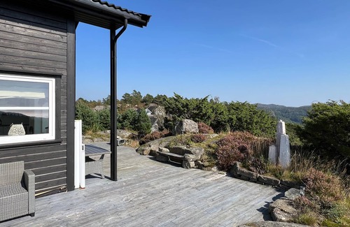 Lyngdal House | 3 bedroom gorgeous home in Lyngdal