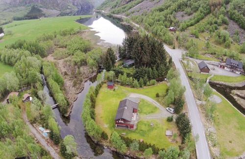 Veen House | 3 bedroom gorgeous home in Vikeså
