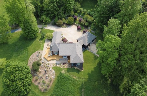 Hot Springs House | 3 Bedroom home with Incredible Mountain Views