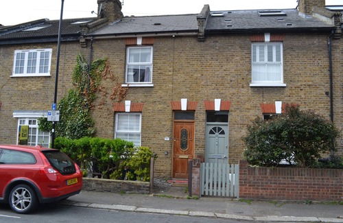 Northfield House | 3 Bedroom House (Ealing) - Great Location