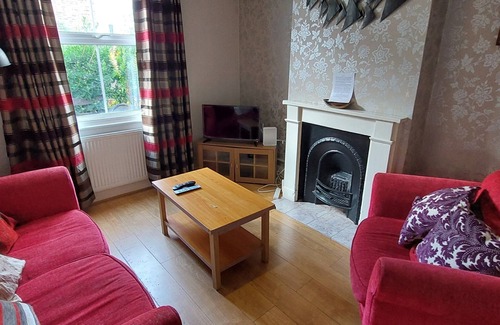Northfield House | 3 Bedroom House (Ealing) - Great Location