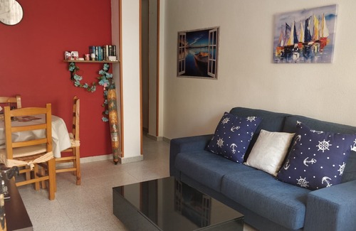 Los Alcazares House | 3 bedroom House,rooftop solarium,close to beaches,restaurants,shops