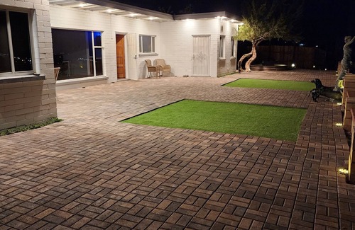 Agua Dulce House | 3-bedroom house in awesome Palmdale with WiFi, fitness room, AC