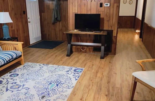 Corinth House | 3-bedroom house in awesome Corinth with WiFi, AC. No cleaning fees