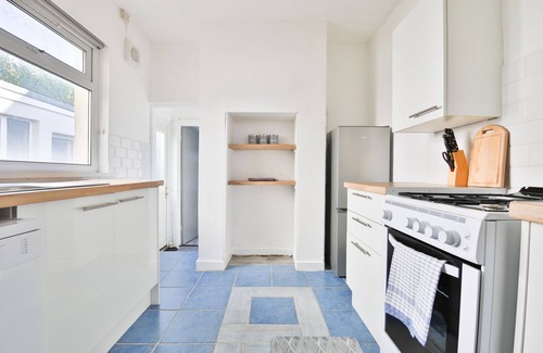 Grangetown House | 3 Bedroom House in Cardiff near Cardiff Castle
