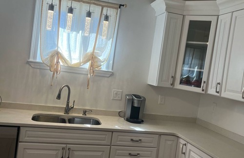Malden House | 3-bedroom house in Malden with WiFi, 10 minutes from the Casino