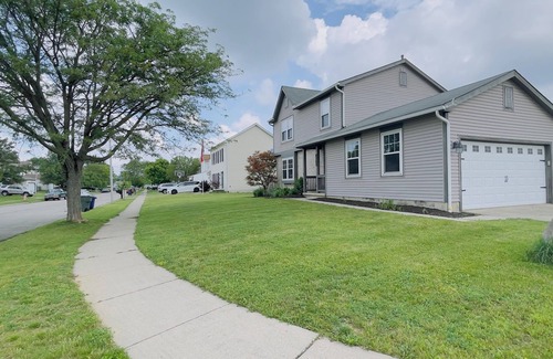Grove City House | 3-bedroom house in superb Grove City with WiFi, AC