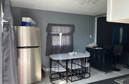 Cedar Falls House | 3-bedroom house in charming Cedar Falls with WiFi, AC. Enjoy your stay
