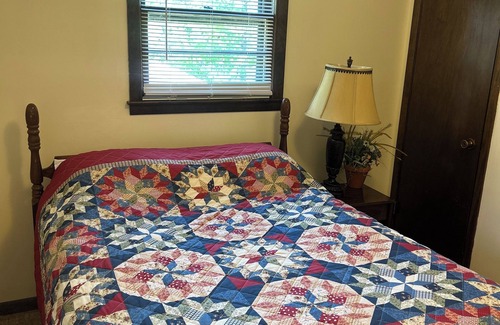 Young Harris House | 3-bedroom house near Crane Creek Vineyards in Young Harris