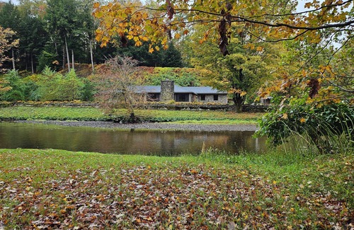 Livingston Manor House | 3-bedroom luxury home with Catskill charm