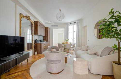 Chaussee-d'Antin Apartment | 3-bedroom Luxurious and Elegant Family Flat - Vendôme - with AC