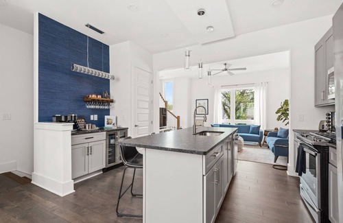 Nashville House | 3-Bedroom Luxury Townhome in East Nash with Garage, EV Charger + Dog-Friendly