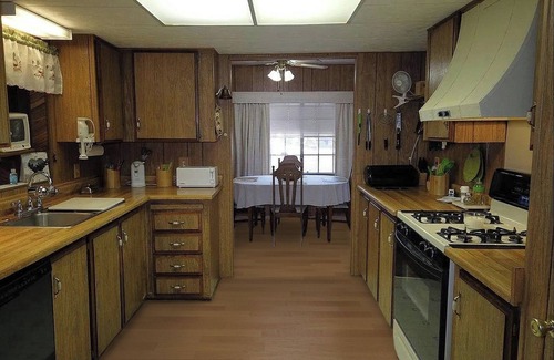 Parker House | 3-bedroom mobile home near the Colorado River