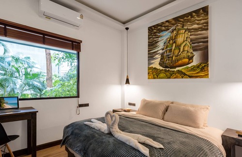Ko Lanta House | 3 bedroom penthouse apt in Long Beach with seaview