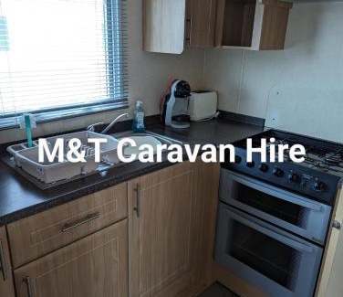 Chapel Saint Leonards Apartment | 3 bedroom spacious caravan