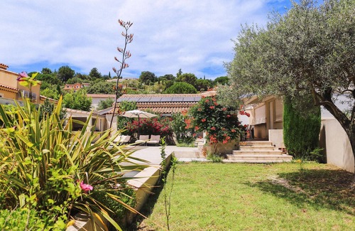 Rochefort-du-Gard House | 3 bedroom stunning home in Rochefort