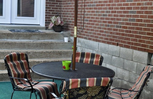 Cleveland Park House | 3-bedroom vacation home just 4 minutes to Nissan Stadium