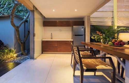 Padonan Villa | 3 Bedroom villa 5min near Batu Bolong Beach
