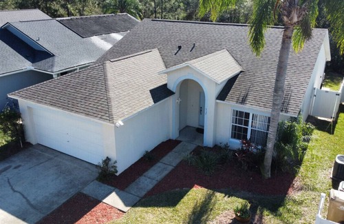Clear Creek Villa | 3 Bedroom Villa with Poolside Cinema and Games Room Close to theme Parks sleeps 6+2