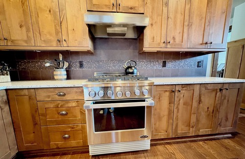 Cle Elum House | 3 Bedroom w/Game Room/Gourmet Kitchen/Community Pool - MNT VIEW IS AMAZING!