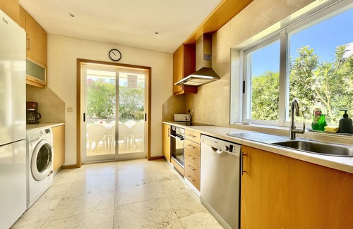 Branqueira Villa | 3 Bedrooms, 3 en-suite Bathrooms, Very Popular, Very Spacious, Air Conditioning Villa - 6-8 Persons