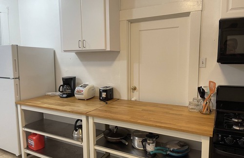 Albany Condo | 3 bedrooms Unit on Central Albany CA