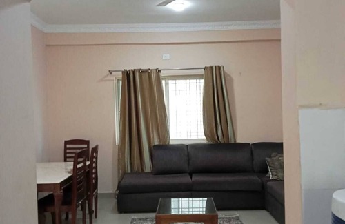 Falaknuma Apartment | 3 BHK Home, Elegant, Big @Prime Loc Hyderabad! 20 mins to the Airport