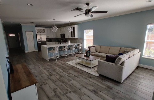 Delray Beach House | 3 blocks from Downtown Atlantic Ave - 1 mile to Beach - Safe area
