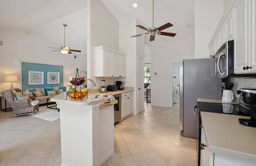 Central Naples House | 3 BR, 2 BA Home, Private Pool. Gated Community has Pickleball, Tennis, V-ball