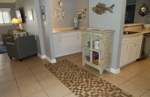 Palmetto Dunes Villa | 3 BR 2 Bath Villa With Balcony Overlooking Pool 4 and Private Access to Beach!