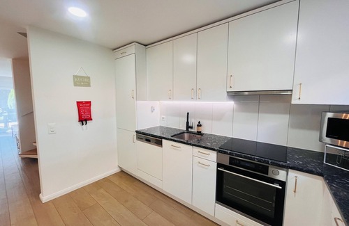 Killwangen Apartment | 3 BR Duplex in Zürich-Limmattal: Garden & Terrace