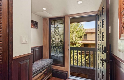 Snowmass Village Apartment | 3 BR *TRUE Ski-in/Ski-out* Penthouse!