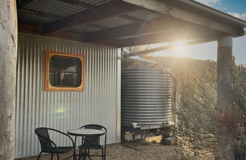 Krawarree Cabin | 3 cabins | Group & Family friendly | 7 acres | Nature retreat | Mily Way views