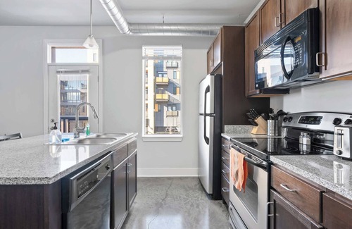 Mile Square Apartment | 3 Downtown combined units with free parking