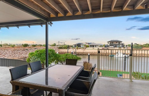 Exmouth House | 3 Kestrel Place - complete with private pool