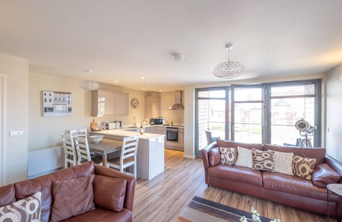 Aldeburgh Cottage | 3 King Georges House - Located in the seaside town of Aldeburgh - Aldeburgh Coastal Cottages