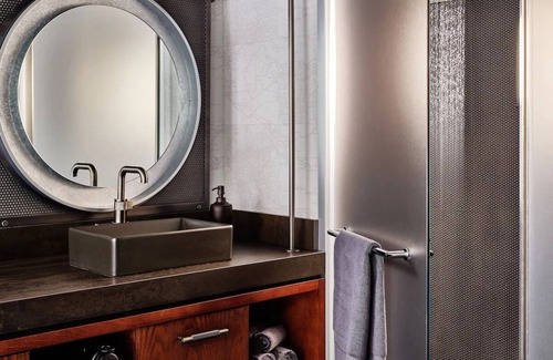 West Fens Hotel | 3 King Trailers w/Seasonal Pool, Live Entertainments, Art Pop-ups & Fenway Park