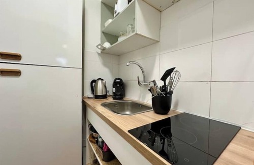 Carnoux-en-Provence Apartment | 3 kms from Cassis T2 with terrace - free parking