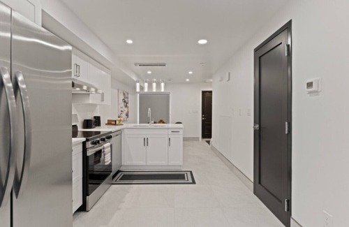 Leamington House | 3 Levels, 3 Bedroom, Retreat