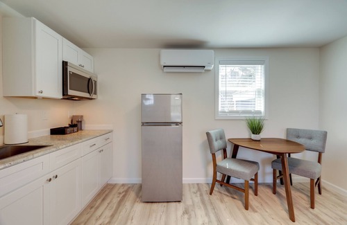 Wareham Apartment | 3 Mi to Beach & Pier: Pet-Friendly Cape Cod Apt!