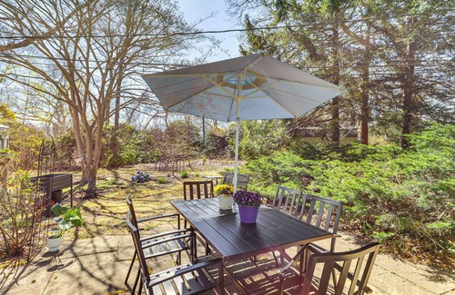 Marshfield Hills House | 3 Mi to Cape Cod Bay: Marshfield Home w/Balcony!